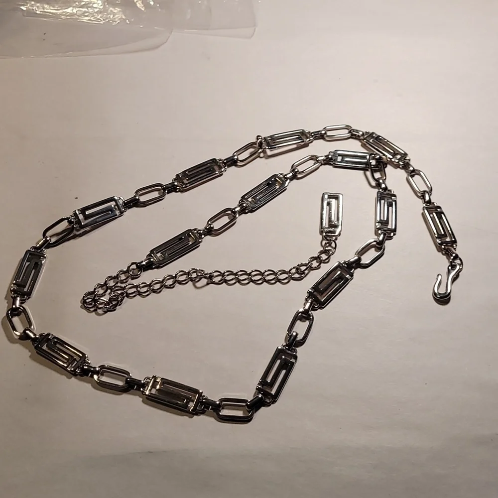 Women's Silvertone Fashion Belt
